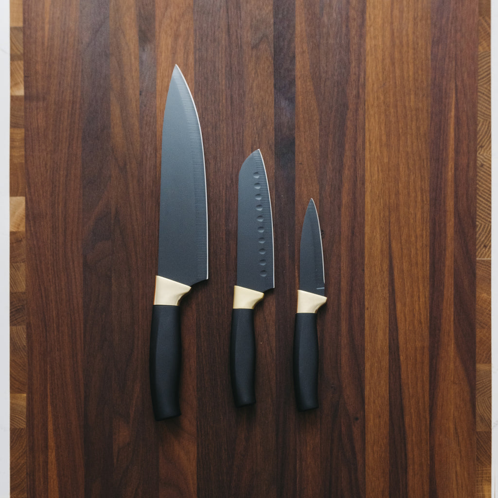 Walnut Wood Cutting Board with Knives